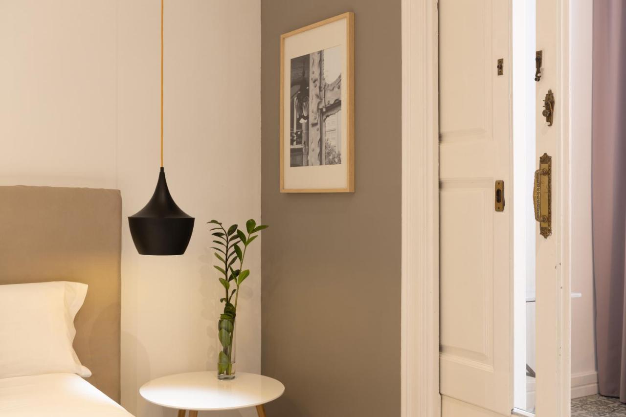 Forget Me Not Barcelona Hotell Exteriör bild