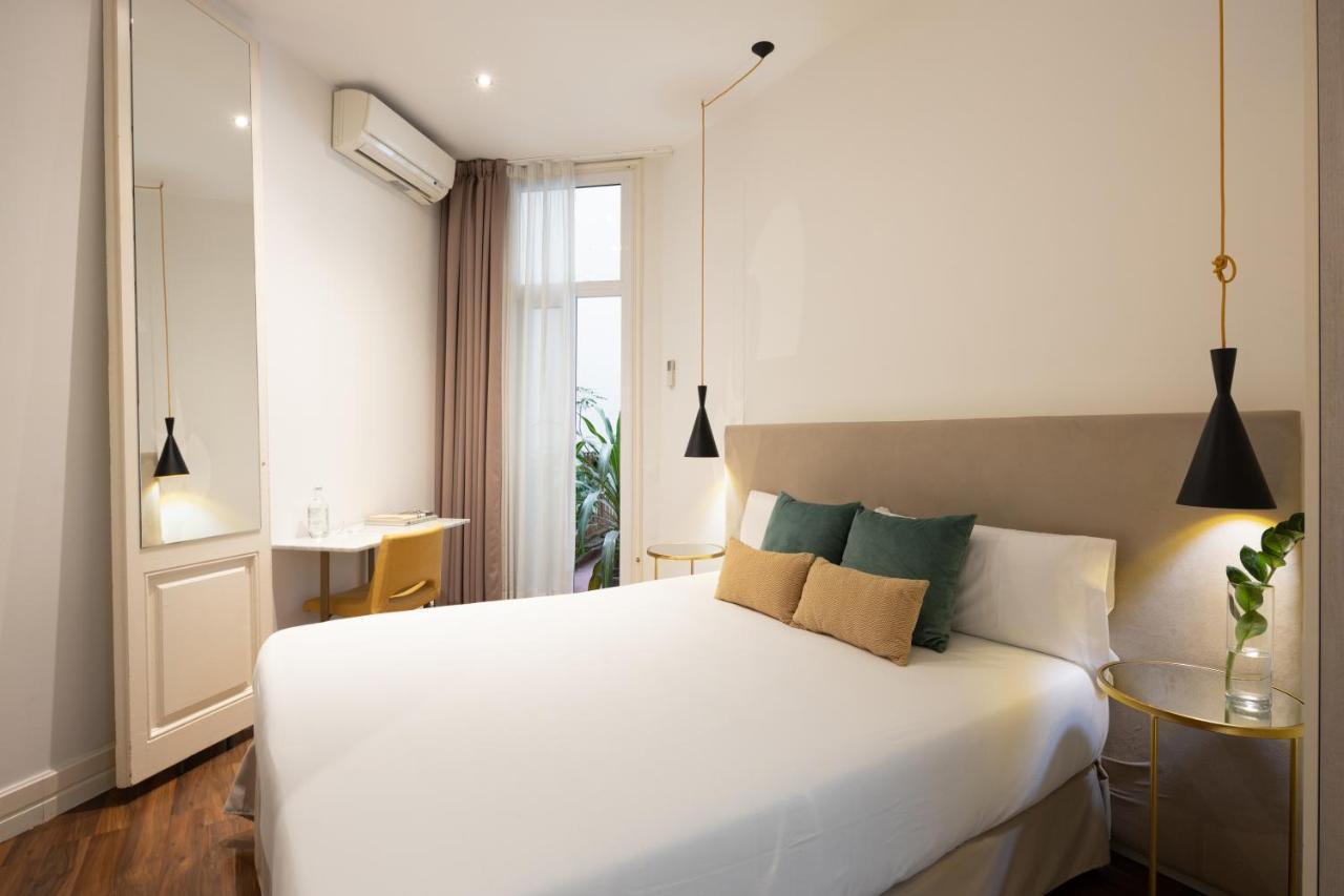 Forget Me Not Barcelona Hotell Exteriör bild