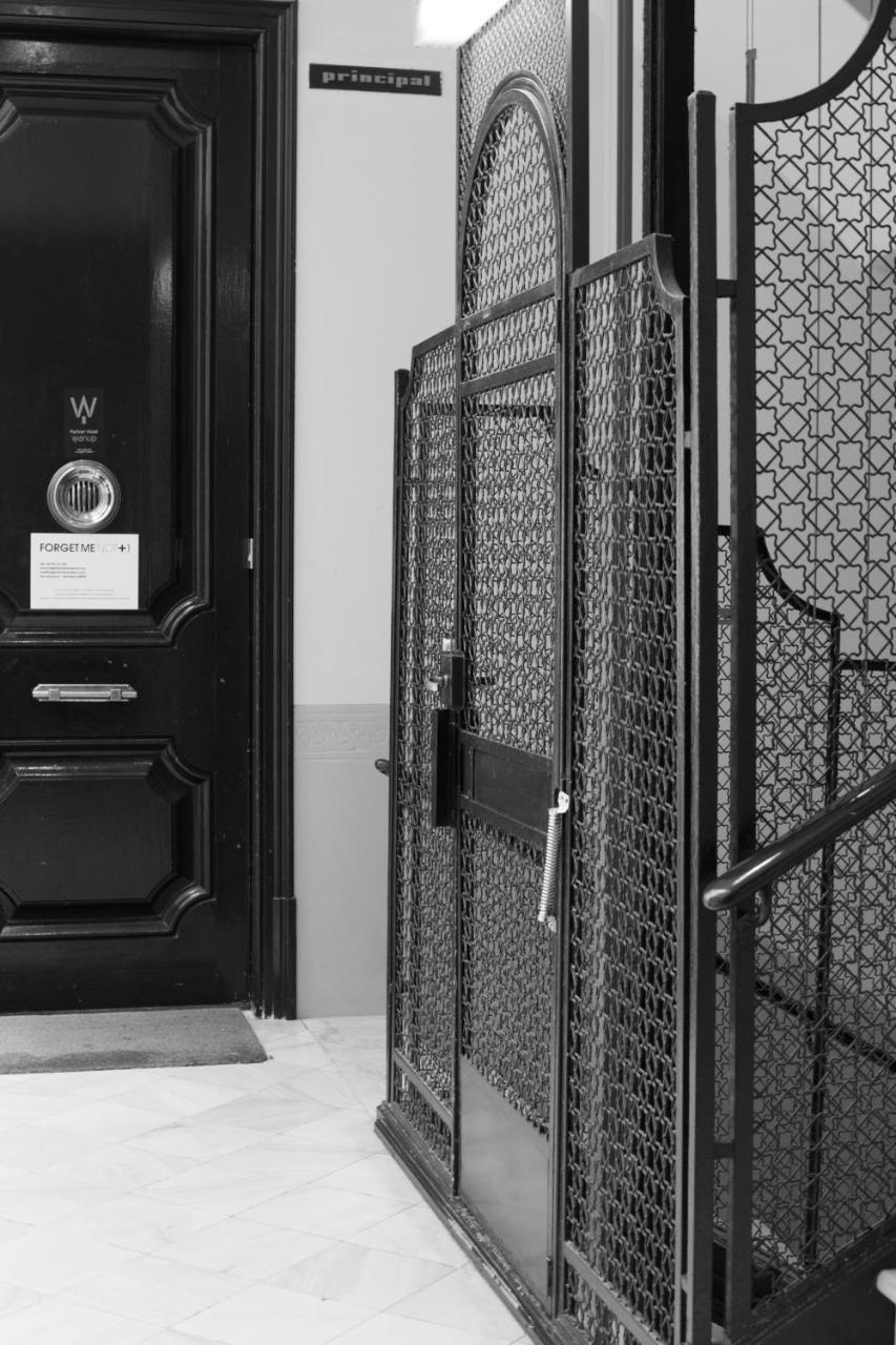 Forget Me Not Barcelona Hotell Exteriör bild